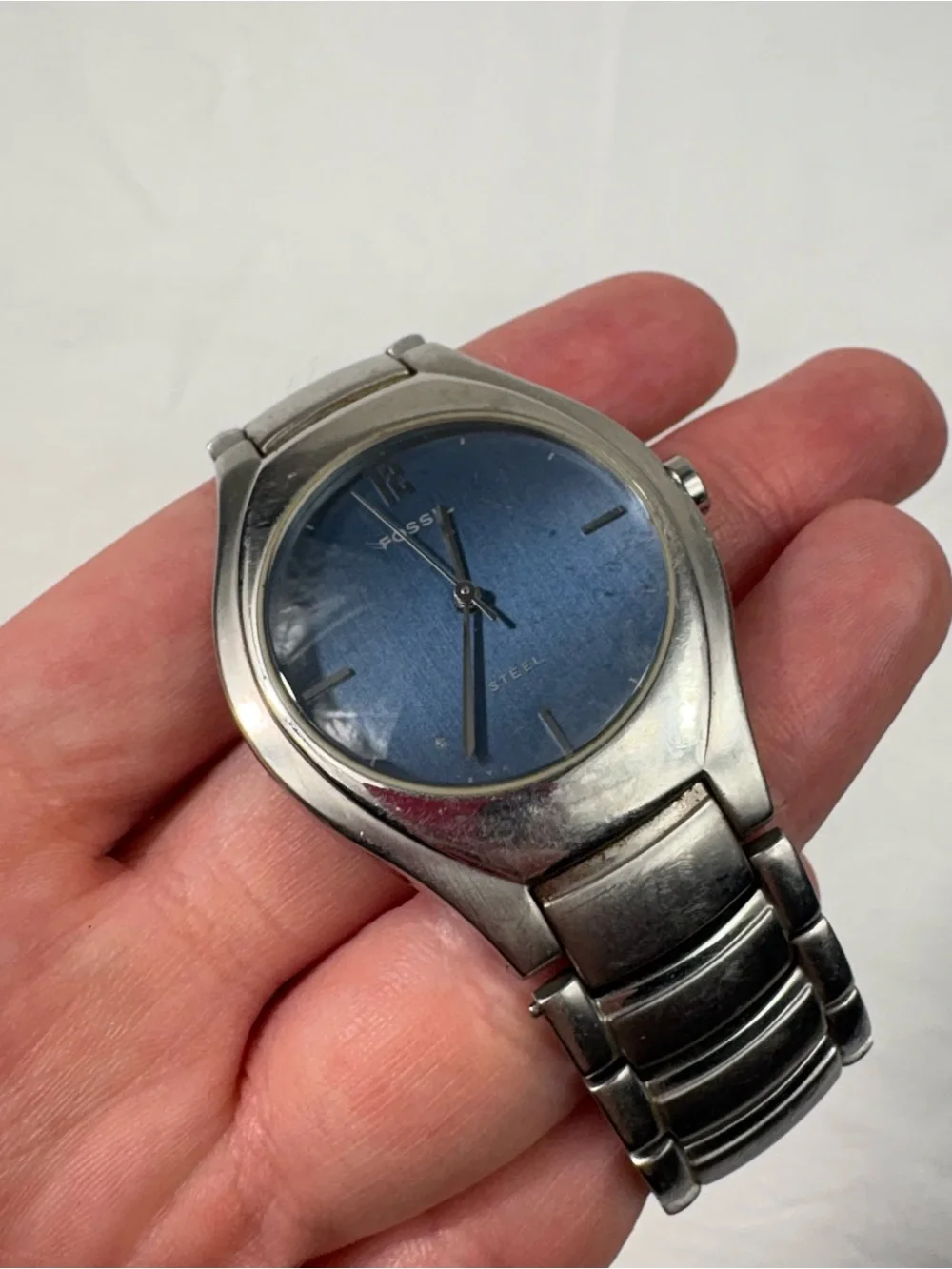 Fossil Men's Steel Stainless FS-2689 Blue Backing Water Resistant Watch WORKS!